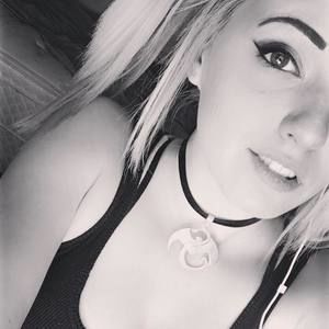 Meet your Posher, Alyssa